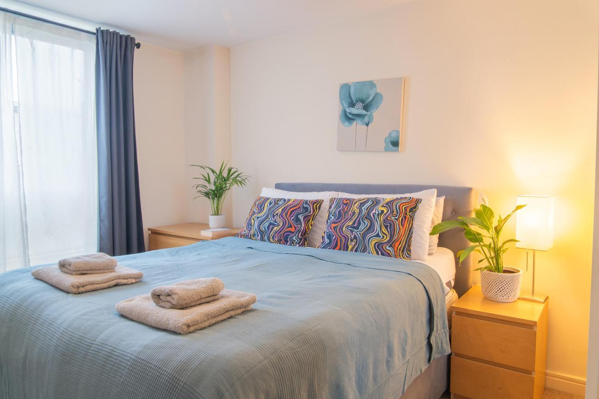 Stay In Our Stylish Flat! & Secure Building & Sleeps Up To 4 เบอร์มิงแฮม ภายนอก รูปภาพ