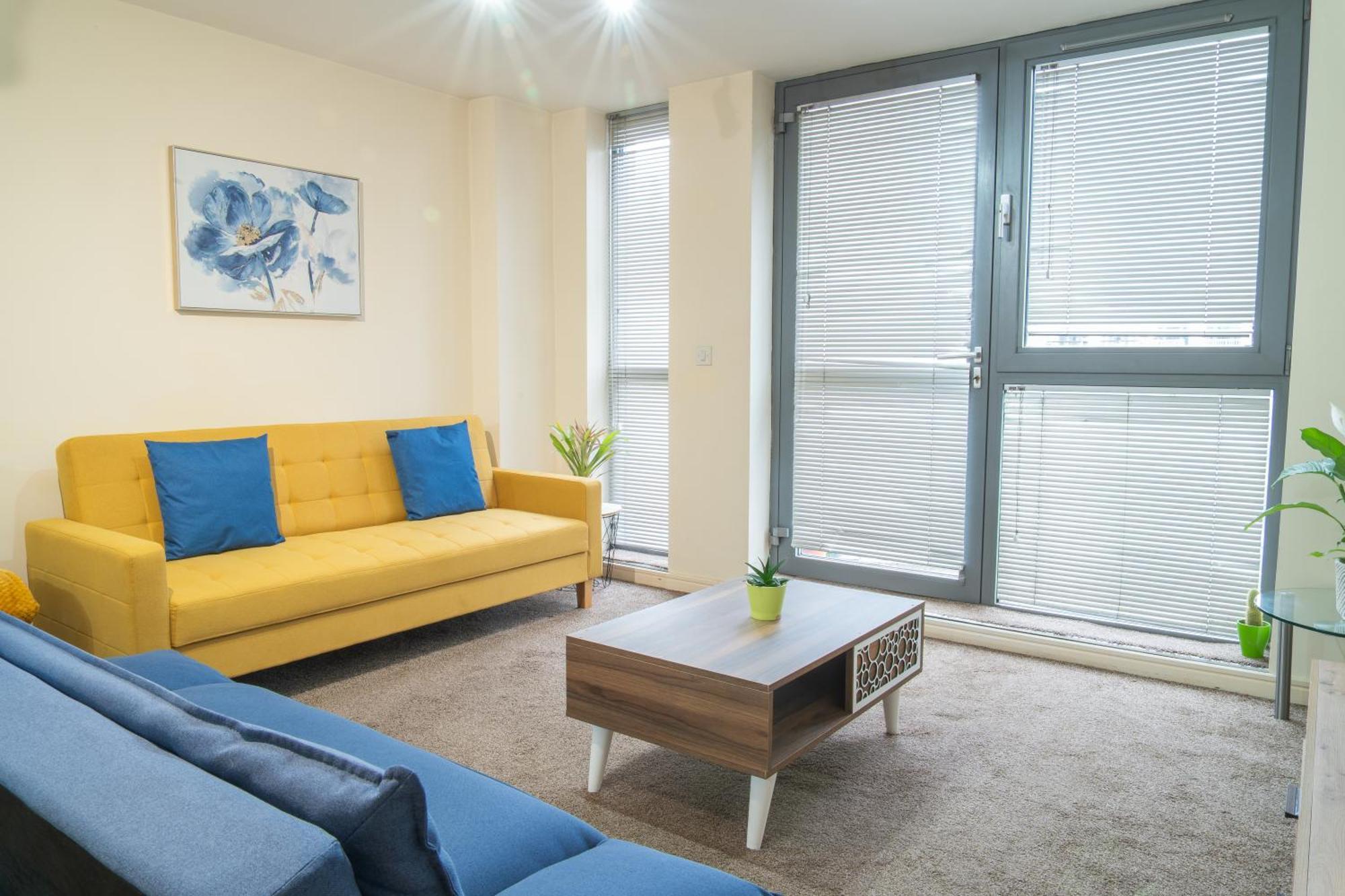 Stay In Our Stylish Flat! & Secure Building & Sleeps Up To 4 เบอร์มิงแฮม ภายนอก รูปภาพ