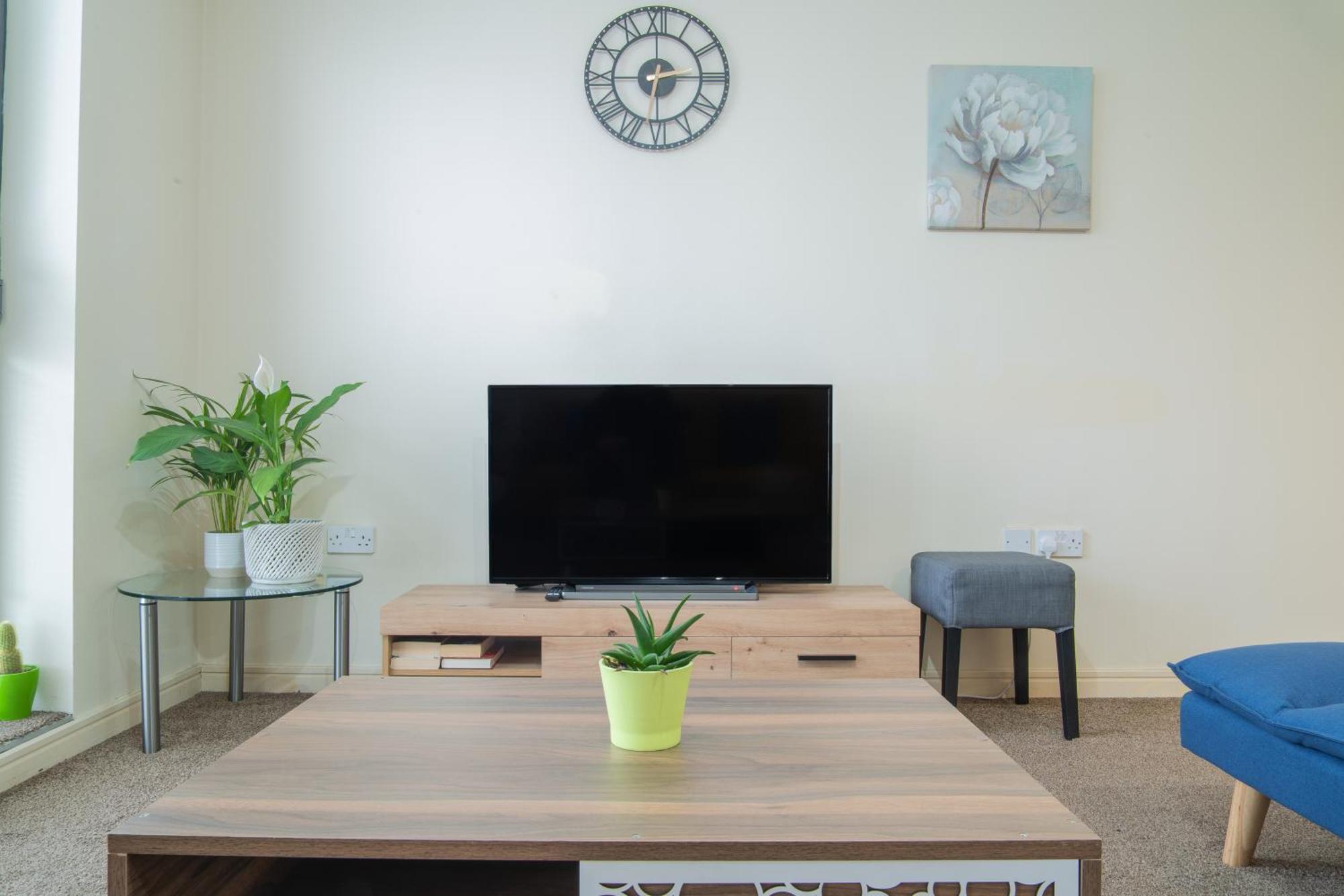 Stay In Our Stylish Flat! & Secure Building & Sleeps Up To 4 เบอร์มิงแฮม ภายนอก รูปภาพ
